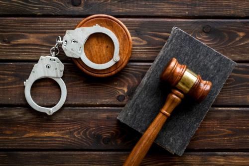 La classification des infractions pénales : contravention, délit ou crime .